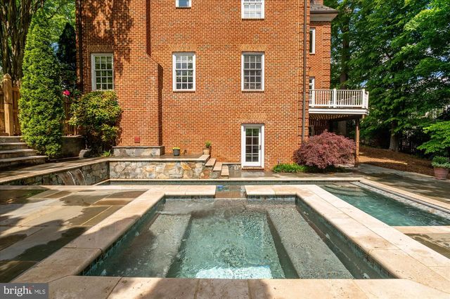 4115 40TH PL N, Arlington, VA 22207