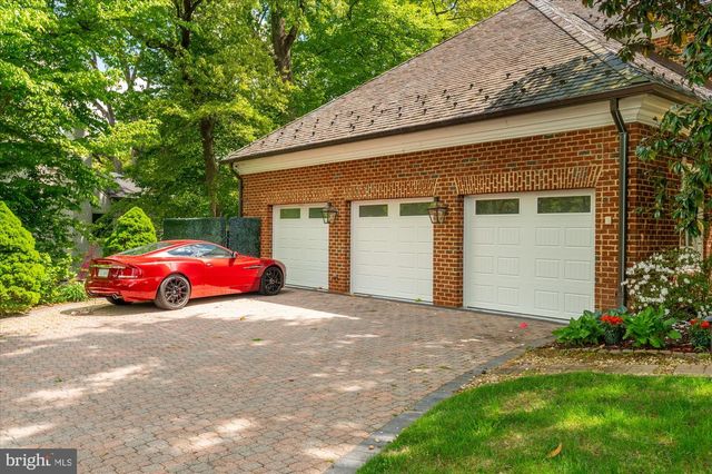 4115 40TH PL N, Arlington, VA 22207