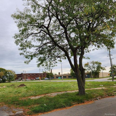 15310 LA SALLE Boulevard, Detroit, MI 48238
