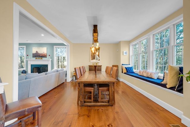 18 Stonebridge Rd, Groveland, MA 01834