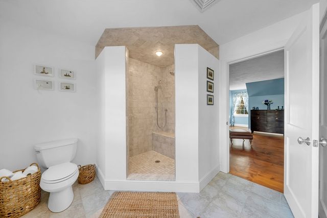 18 Stonebridge Rd, Groveland, MA 01834