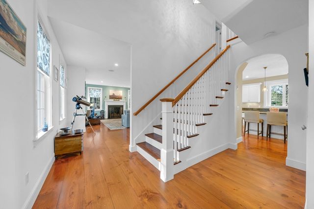 18 Stonebridge Rd, Groveland, MA 01834