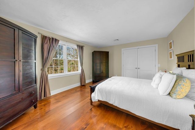 18 Stonebridge Rd, Groveland, MA 01834