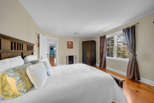 18 Stonebridge Rd, Groveland, MA 01834