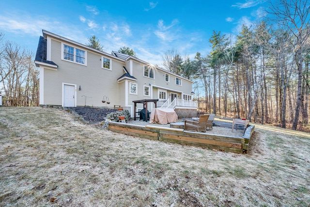 18 Stonebridge Rd, Groveland, MA 01834