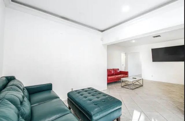 2200 N 47th Avenue, Hollywood, FL 33021