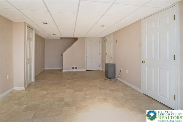 268 Apollo Drive, Bethlehem City, PA 18017
