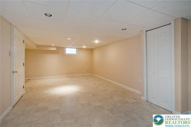 268 Apollo Drive, Bethlehem City, PA 18017