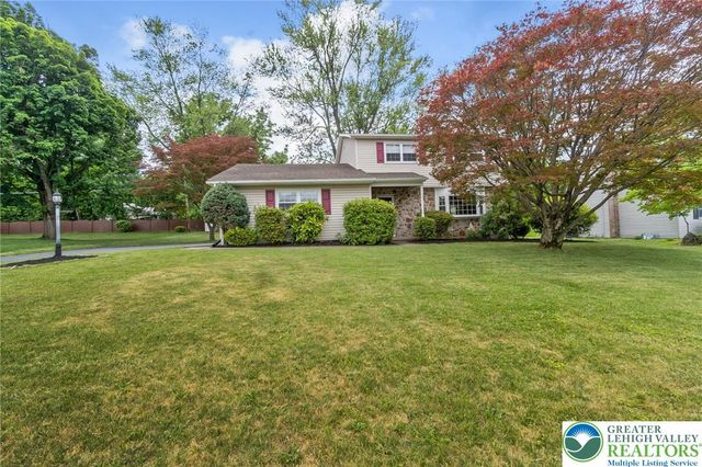 268 Apollo Drive, Bethlehem City, PA 18017
