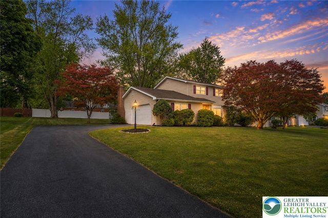268 Apollo Drive, Bethlehem City, PA 18017