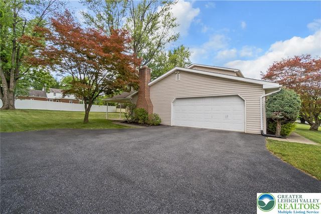 268 Apollo Drive, Bethlehem City, PA 18017