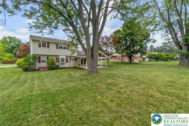 268 Apollo Drive, Bethlehem City, PA 18017