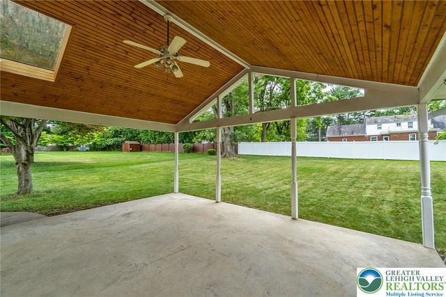 268 Apollo Drive, Bethlehem City, PA 18017