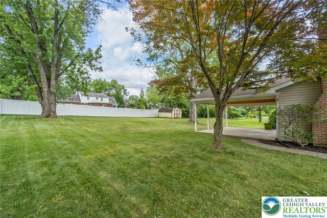 268 Apollo Drive, Bethlehem City, PA 18017