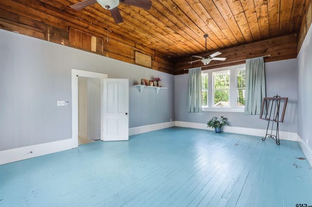 307 S Mill St, Winnsboro, TX 75494