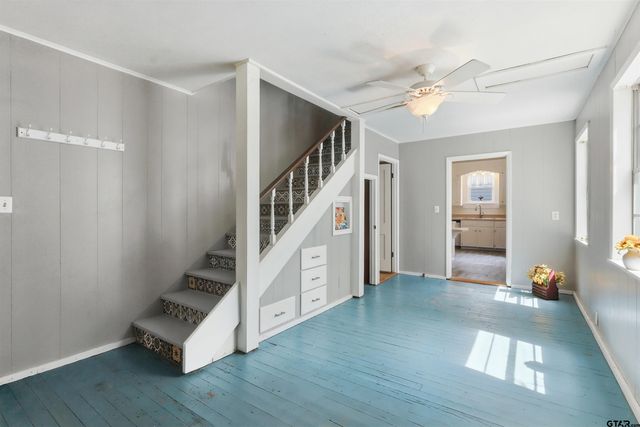 307 S Mill St, Winnsboro, TX 75494
