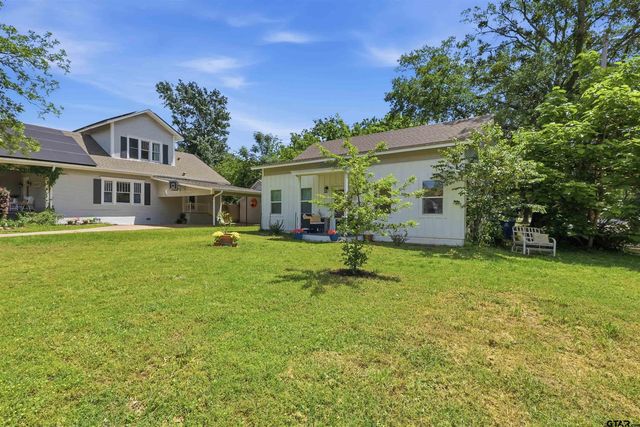 307 S Mill St, Winnsboro, TX 75494