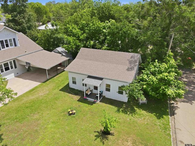 307 S Mill St, Winnsboro, TX 75494
