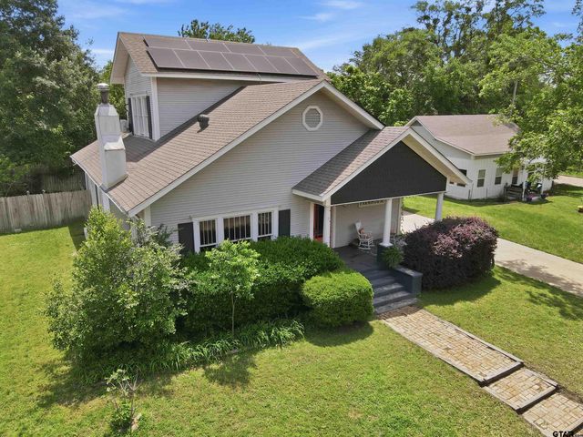 307 S Mill St, Winnsboro, TX 75494