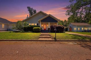 307 S Mill St, Winnsboro, TX 75494