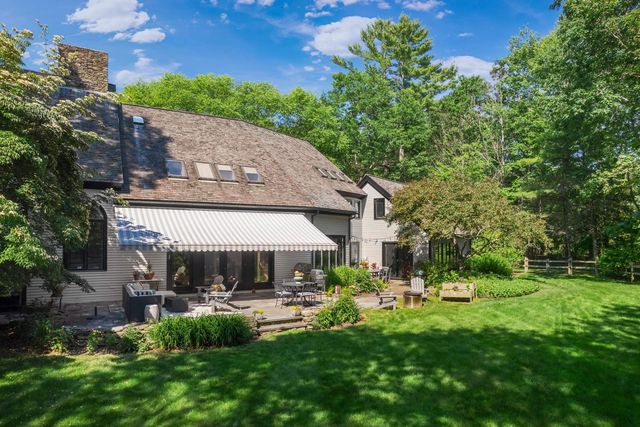 17 Pepperell Way, York, ME 03909