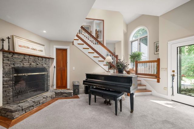 17 Pepperell Way, York, ME 03909