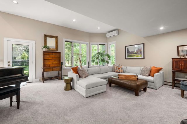 17 Pepperell Way, York, ME 03909
