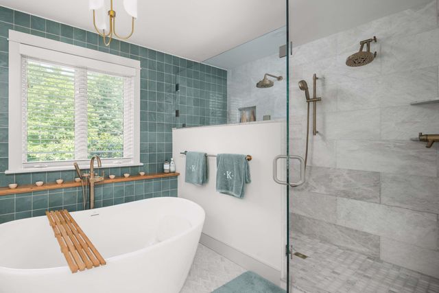 17 Pepperell Way, York, ME 03909