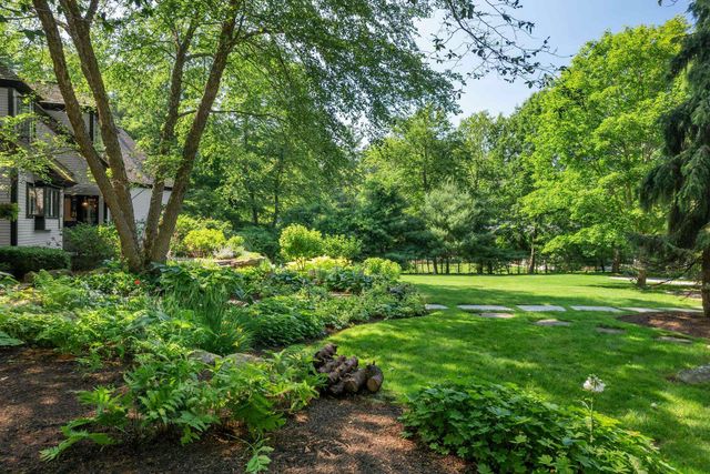 17 Pepperell Way, York, ME 03909