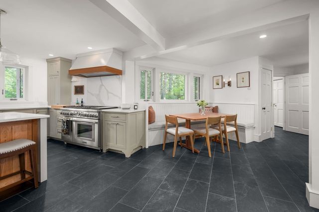 17 Pepperell Way, York, ME 03909