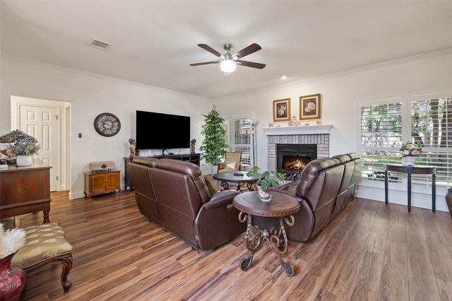 1004 Oaklands DR, Round Rock, TX 78681