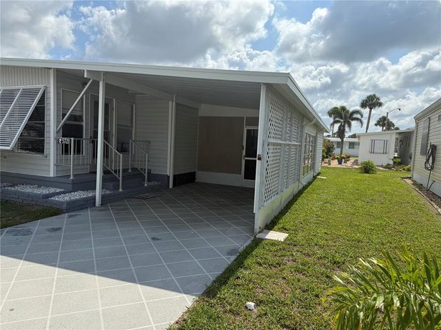 5721 SUNFLOWER ROAD, Venice, FL 34293