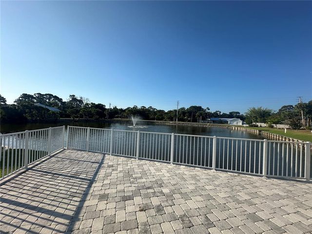 5721 SUNFLOWER ROAD, Venice, FL 34293