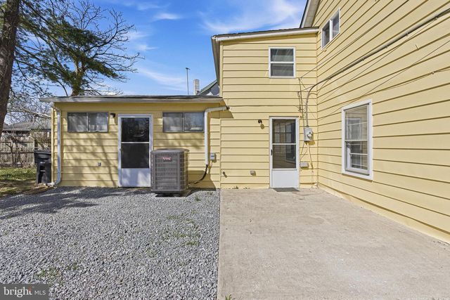 31 BANCROFT AVE, Colonial Beach, VA 22443