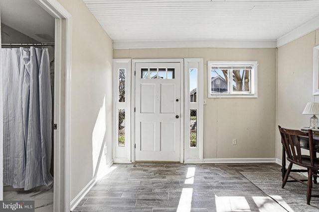 31 BANCROFT AVE, Colonial Beach, VA 22443