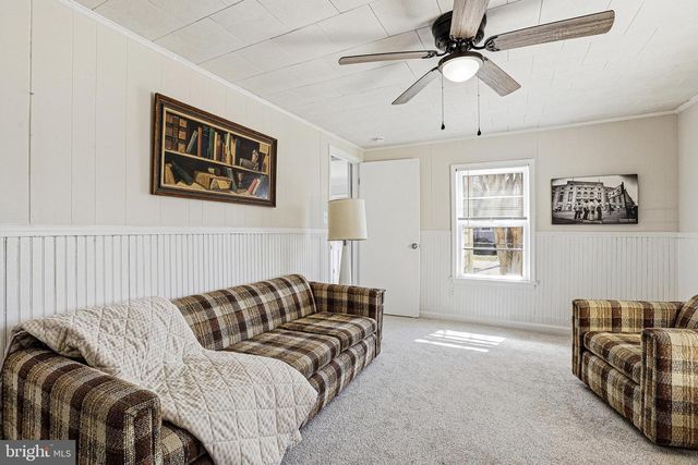 31 BANCROFT AVE, Colonial Beach, VA 22443