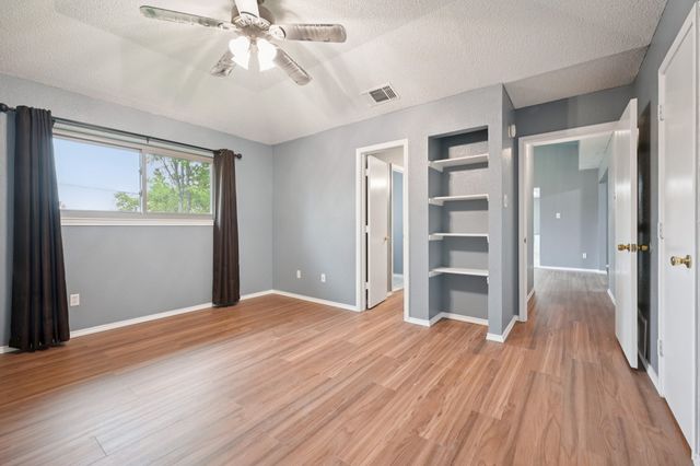 63 Robins Nest Drive, Hickory Creek, TX 75065