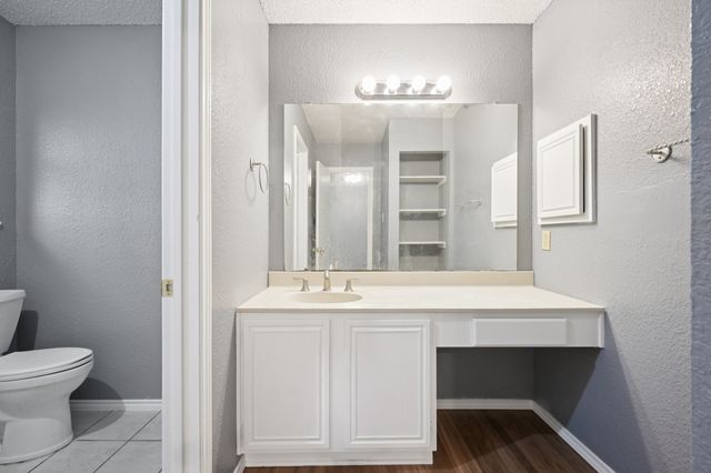 63 Robins Nest Drive, Hickory Creek, TX 75065