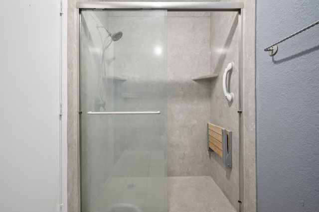 63 Robins Nest Drive, Hickory Creek, TX 75065