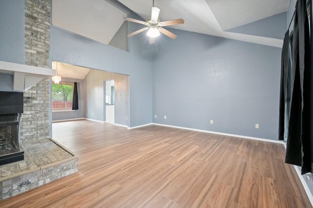 63 Robins Nest Drive, Hickory Creek, TX 75065