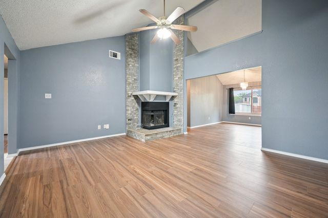 63 Robins Nest Drive, Hickory Creek, TX 75065