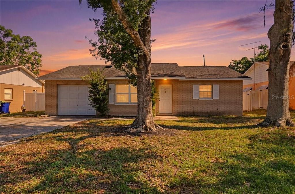 4624 WISTERIA DRIVE, Zephyrhills, FL 33542