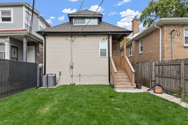 2231 W 71 Street, Chicago, IL 60636