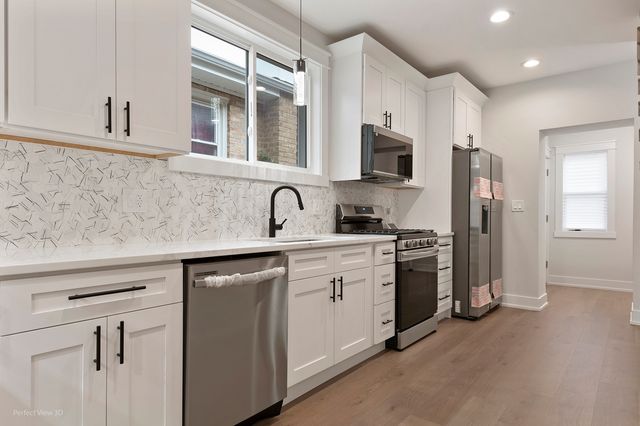 2231 W 71 Street, Chicago, IL 60636