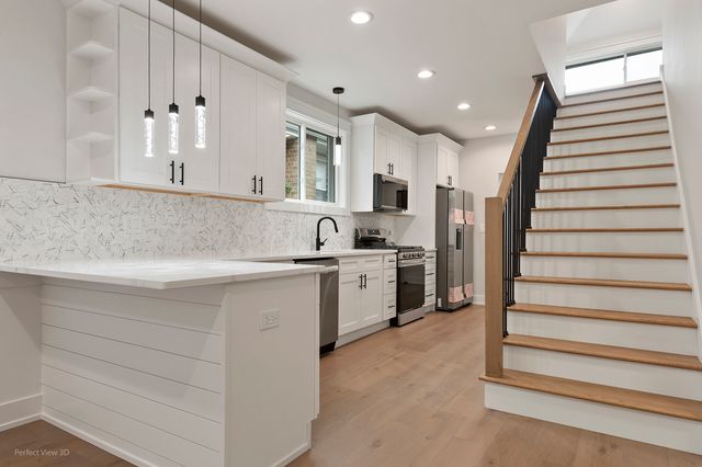 2231 W 71 Street, Chicago, IL 60636