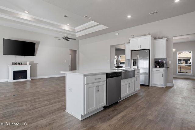 144 Saltmeadow Circle, Ocean Springs, MS 39564