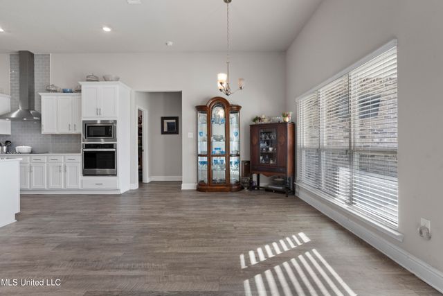 144 Saltmeadow Circle, Ocean Springs, MS 39564