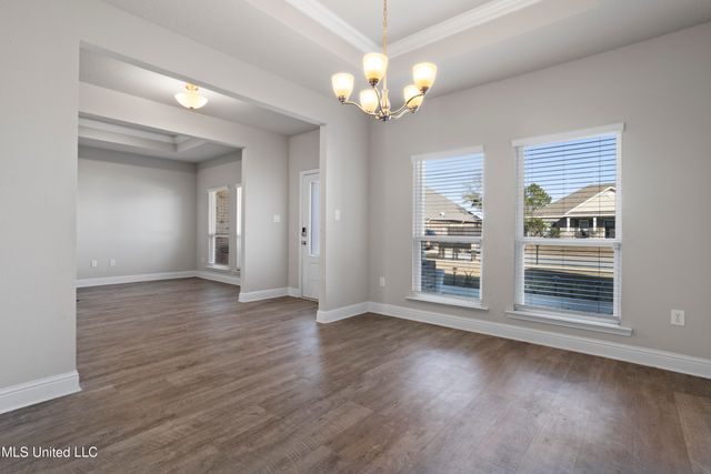 144 Saltmeadow Circle, Ocean Springs, MS 39564