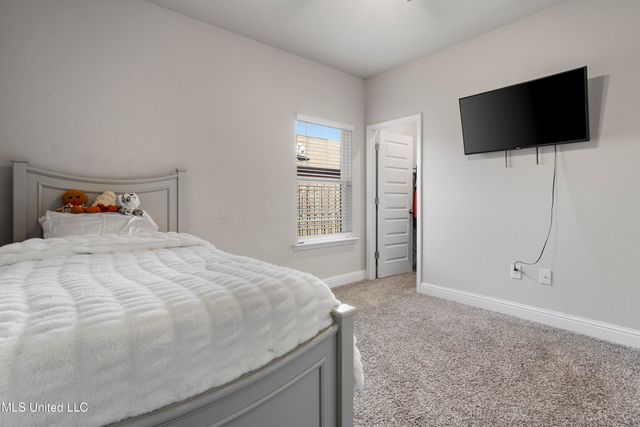 144 Saltmeadow Circle, Ocean Springs, MS 39564