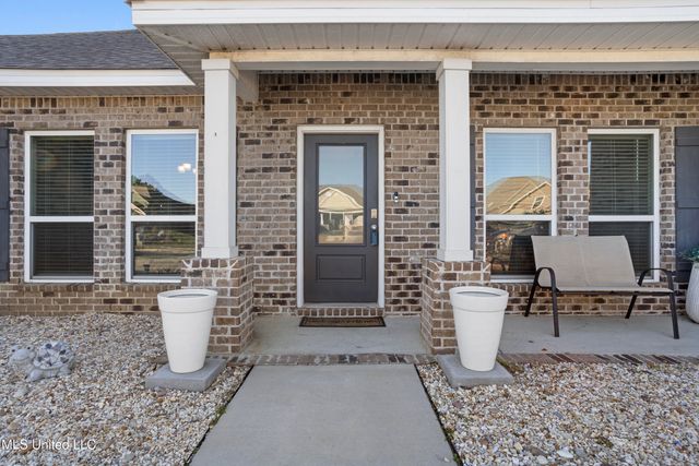 144 Saltmeadow Circle, Ocean Springs, MS 39564